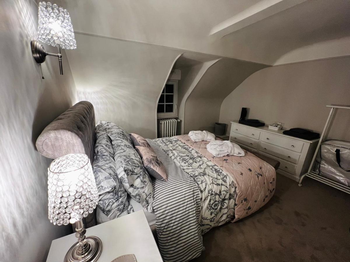 A La Maison - Hebergement De Luxe دومفرونت المظهر الخارجي الصورة